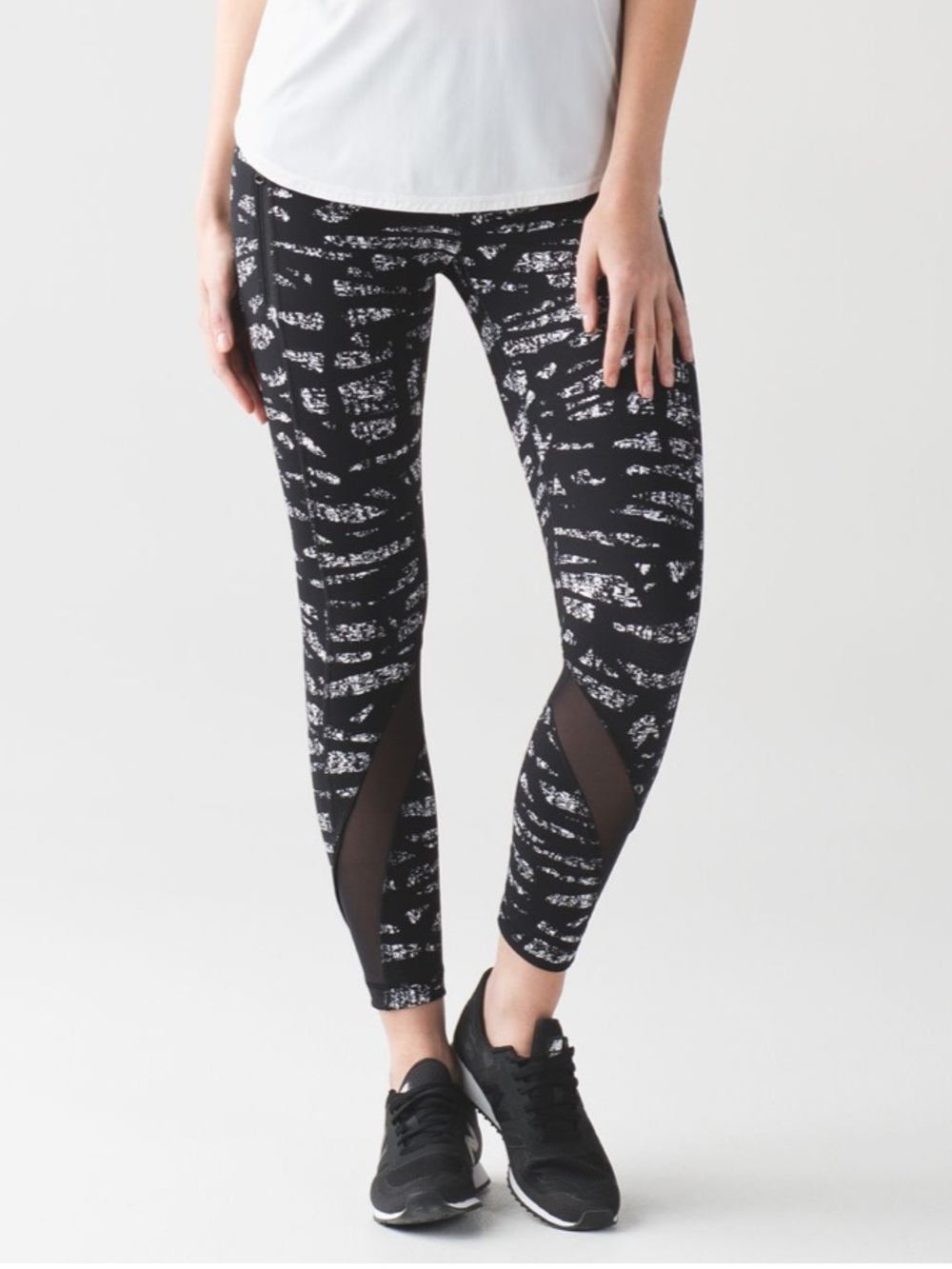 Lululemon Inspire Tight II leggings size 2